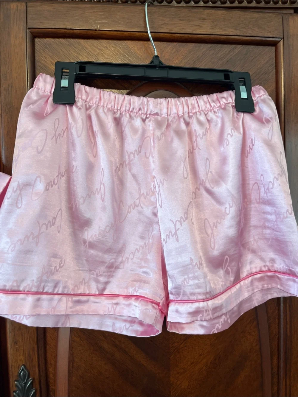 Juicy Couture Girl’s Light Pink Satin Short Pajama Set